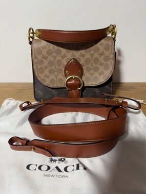 Coach beat saddle bag in signature canvas colorblock
